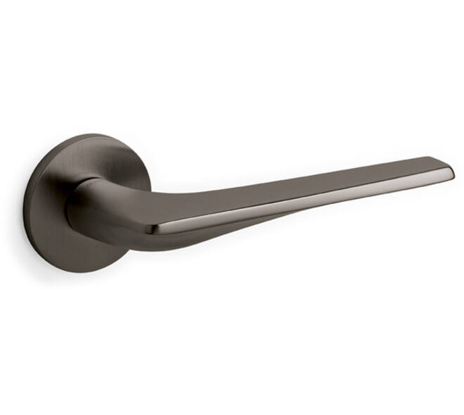Olivari deurkruk Twist + ronde geveerde rozet 51x5mm opschroevende bevestiging Antraciet mat titaan PVD