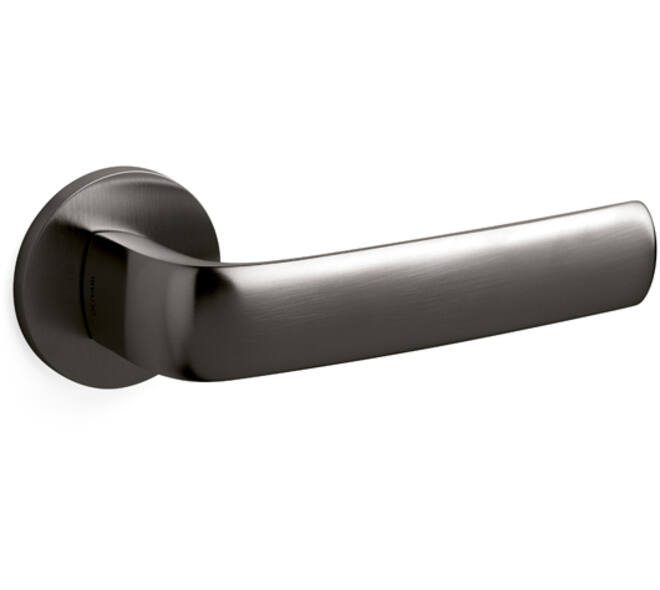 Olivari deurkruk Diva + ronde geveerde rozet 51x5mm met nokken en doorgaande bevestiging Antraciet mat titaan PVD