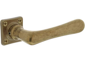 Deurkruk Trento met rozet 38x38x5mm messing getrommeld