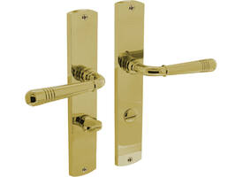 Deurkruk Helena op schild afgerond 235x45mm wc 63/8mm PVD messingkleur
