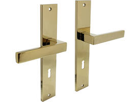 Deurkruk Hera op schild rechthoekig 245x45mm sleutelgat 72mm PVD messingkleur
