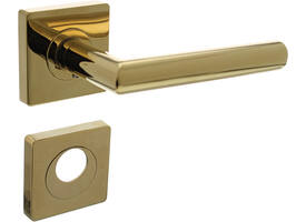 Deurkruk Bastian op rozet verdekt 55x55x10mm met nokken en rondcilinderrozetten PVD messingkleur