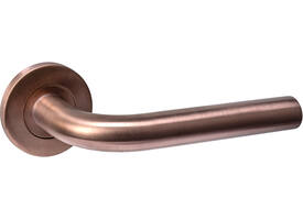Gatdeel rechts Q 02 op rozet verdekt ø52x6mm PVD brons