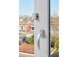 SecuMax Draaikiep raam grendel wit