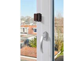 SecuMax Draaikiep raam grendel bruin