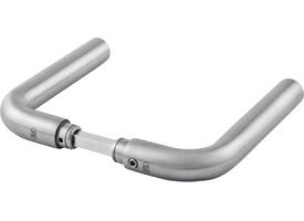 Deurkrukken L-model roestvast staal mat geborsteld 135x61mm, Ø 20mm, met krukstift 8x84mm geschikt voor deur- en beslagdikte van 39-69mm. Certificeringen: gebruiks klasse 4 EN 1906: 2002-05, geschikt voor toepassing in rook- en brandwerende deuren DIN 18273: 1997-12.