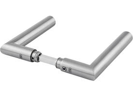 Deurkrukken L-model roestvast staal mat geborsteld 135x61mm, Ø 20mm, met krukstift 9x84mm geschikt voor deur- en beslagdikte van 40-69mm. Certificeringen: gebruiks klasse 4 EN 1906: 2002-05, geschikt voor toepassing in rook- en brandwerende deuren DIN 18273: 1997-12.