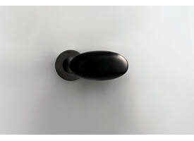 Olivari deurkruk Blindo + ronde geveerde rozet 51x5mm met nokken en doorgaande bevestiging Antraciet mat titaan PVD