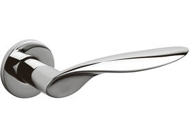 Olivari deurkruk Wind + ronde geveerde rozet 51x5mm met nokken en doorgaande bevestiging Chroom