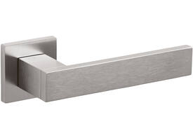 Olivari deurkruk Diana + vierkant geveerde rozet 51x5mm met nokken en doorgaande bevestiging RVS mat titaan PVD