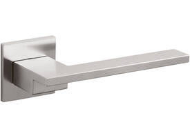 Olivari deurkruk Living + vierkant geveerde rozet 51x5mm met nokken en doorgaande bevestiging RVS mat titaan PVD