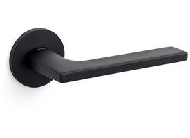 Olivari deurkruk Lotus + ronde geveerde rozet 51x5mm met nokken en doorgaande bevestiging mat zwart