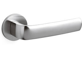Olivari deurkruk Diva + ronde geveerde rozet 51x5mm met nokken en doorgaande bevestiging Chroom mat