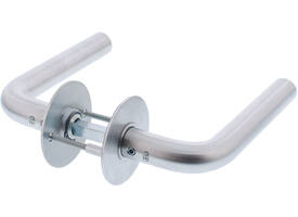 Deurkruk L-model Ø18mm met 8mm stift, vastdraaibaar op rozet Ø55mm