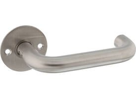Deurkruk Gatdeel, D-model Ø18mm voor 8mm stift, vastdraaibaar op rozet Ø55mm met 2 schroefgaten h.o.h 38mm